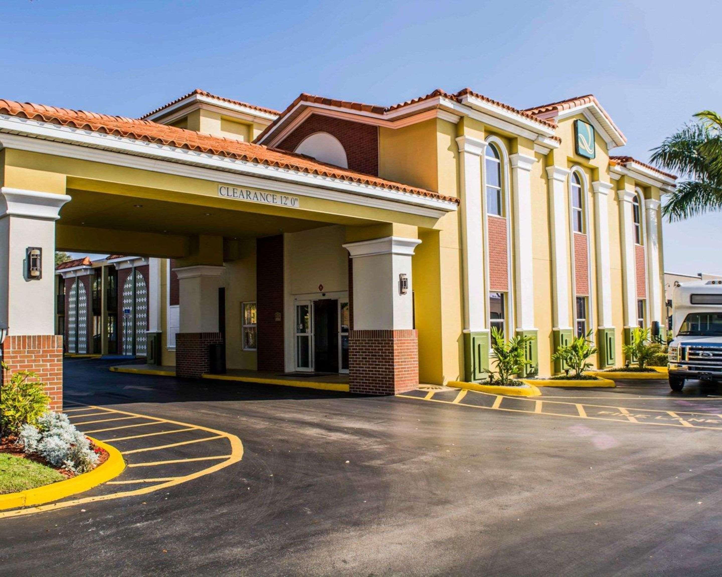 Quality Inn Airport - Cruise Port Тампа Екстериор снимка
