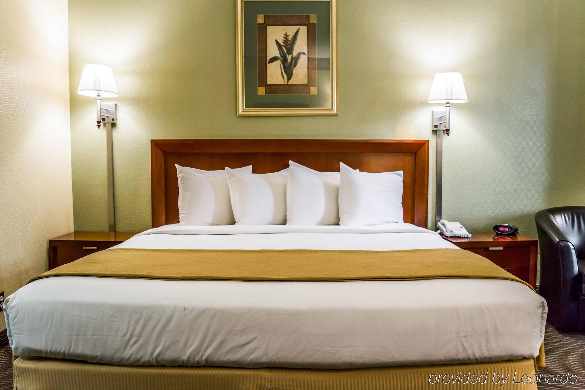 Quality Inn Airport - Cruise Port Тампа Екстериор снимка