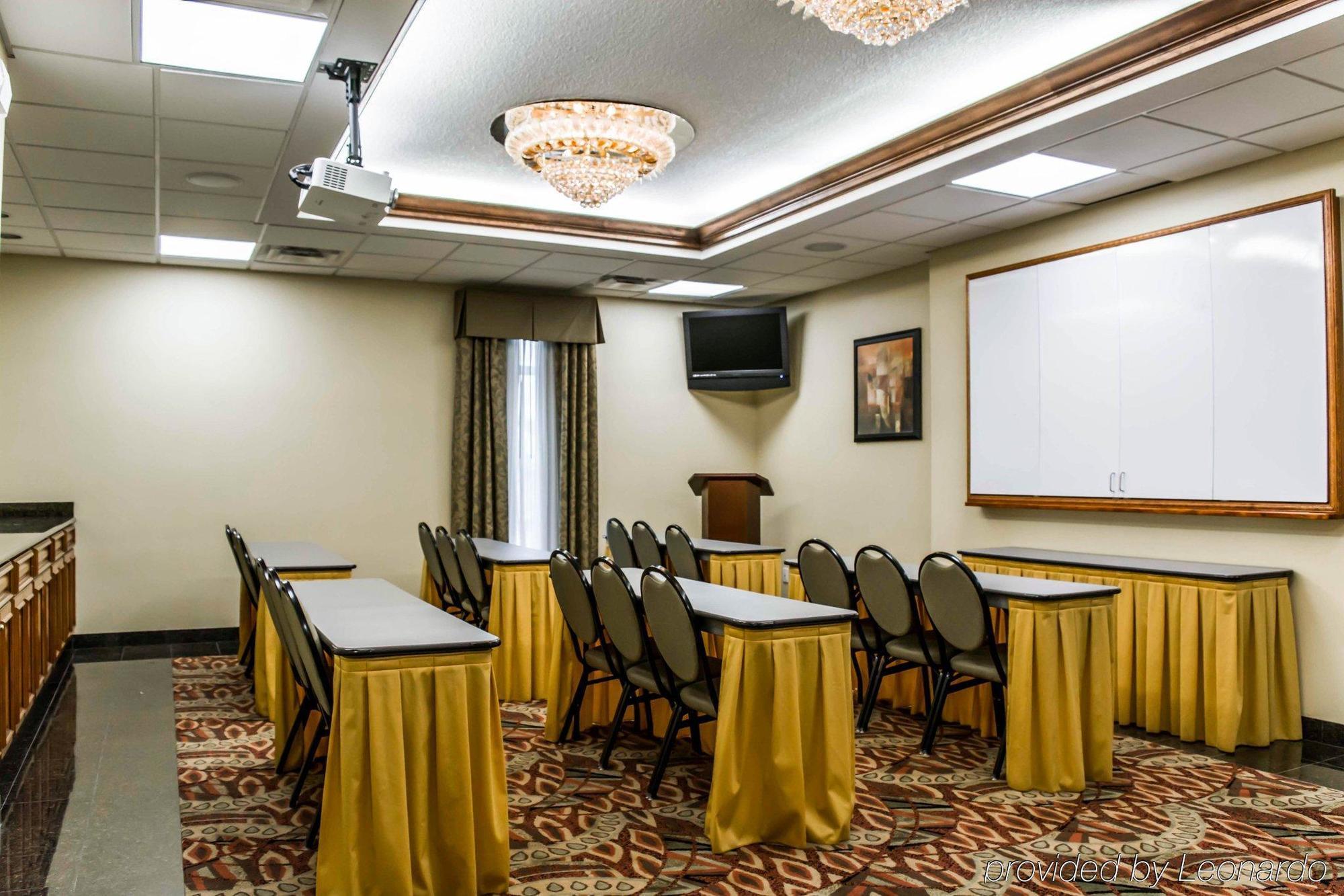 Quality Inn Airport - Cruise Port Тампа Екстериор снимка